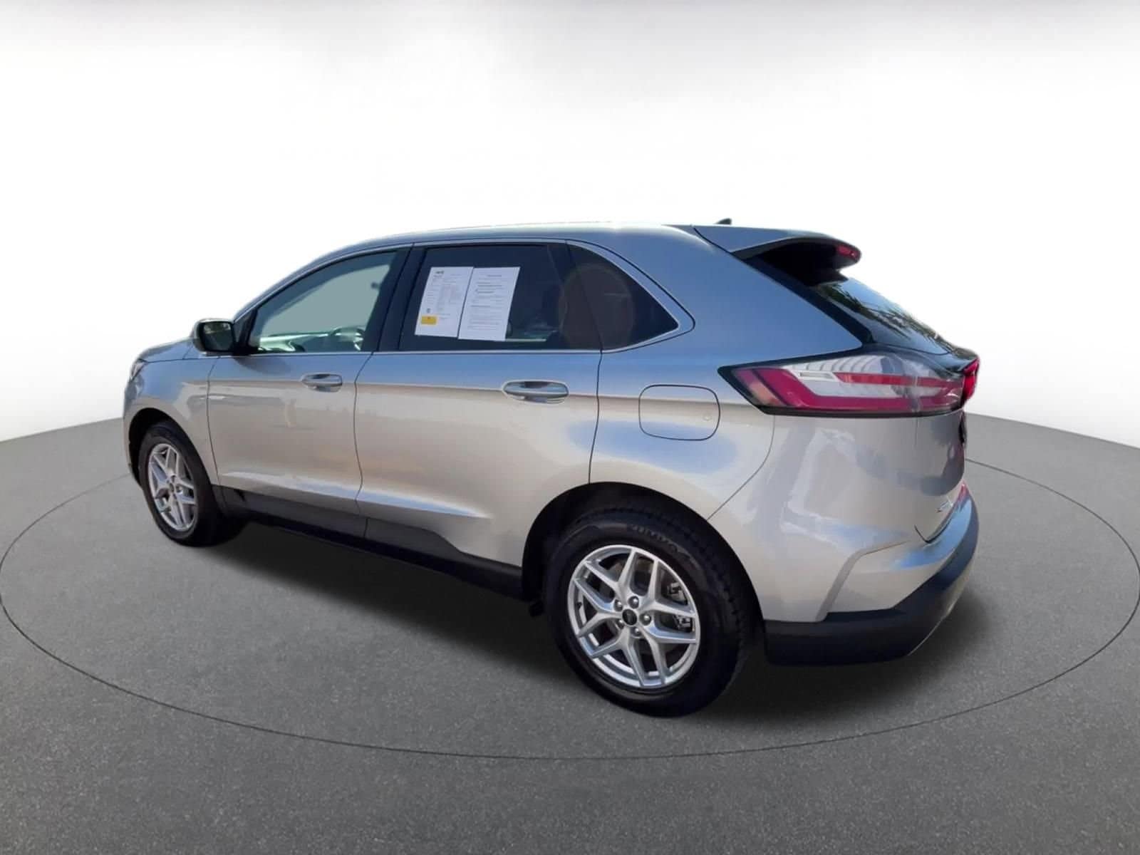Thumbnail: 2023 Ford Edge - 10