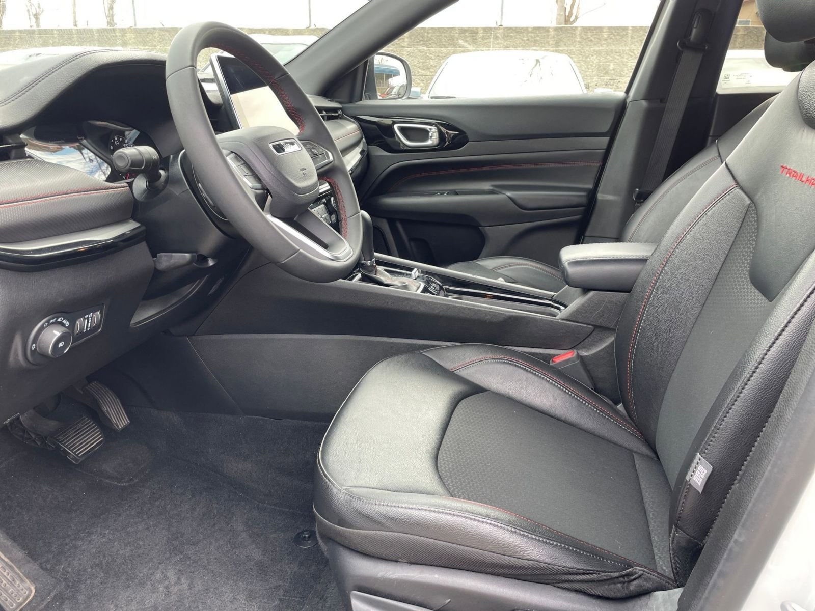 Thumbnail: 2025 Jeep Compass - 25