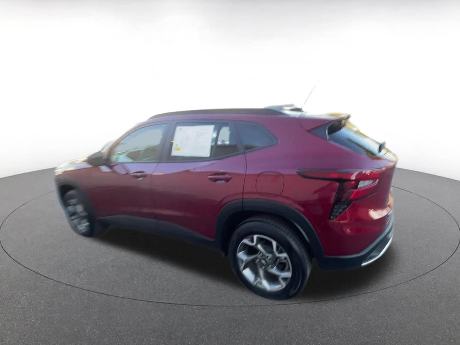 Thumbnail: 2025 Chevrolet Trax - 10