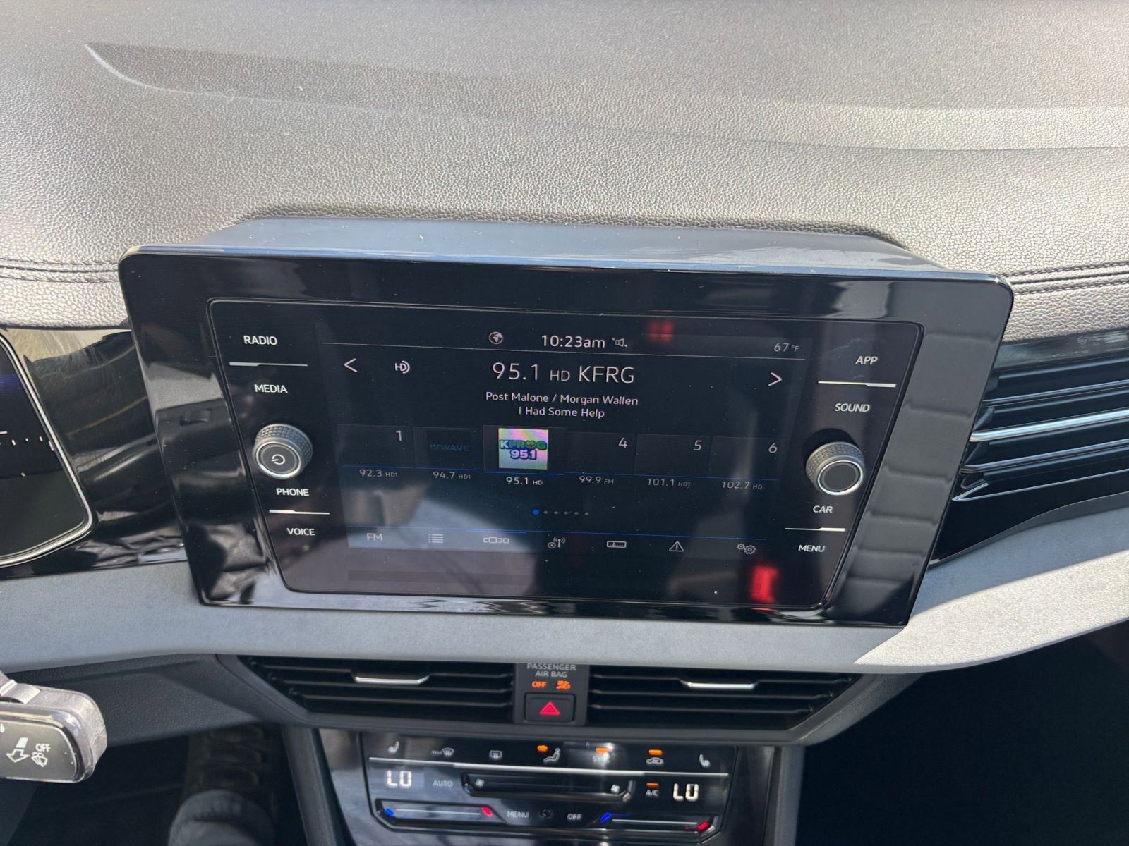 Thumbnail: 2025 Volkswagen Jetta - 21