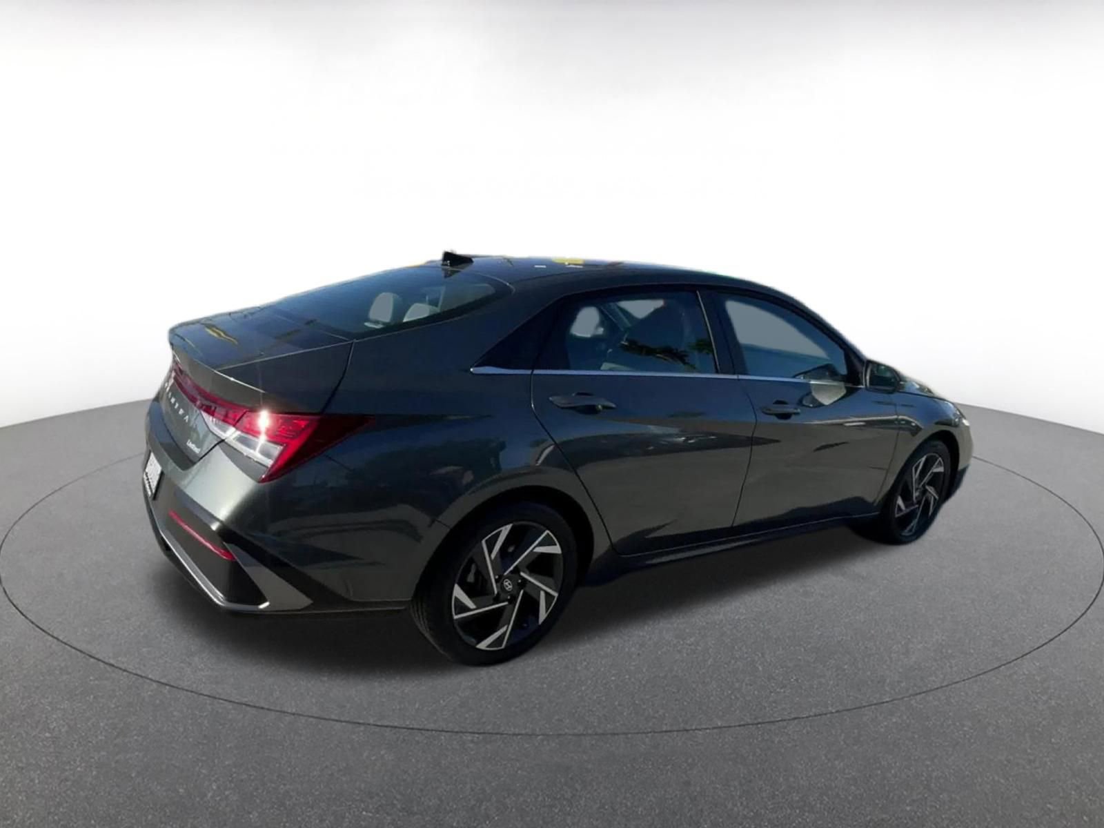 Thumbnail: 2025 Hyundai Elantra - 15