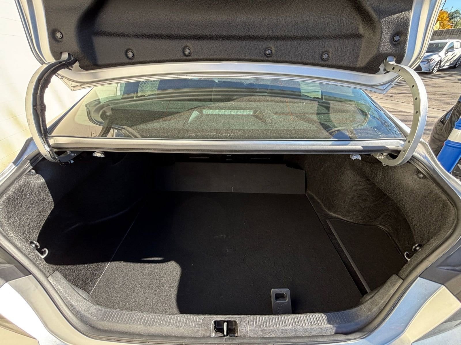 Thumbnail: 2025 Toyota Camry - 31