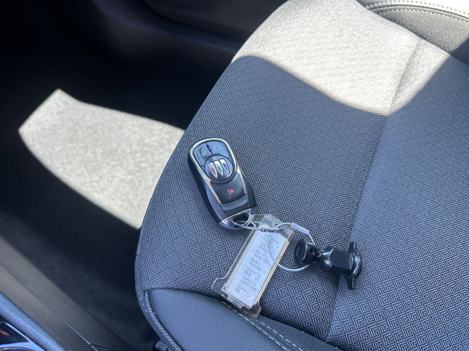 Thumbnail: 2025 Buick Encore GX - 21