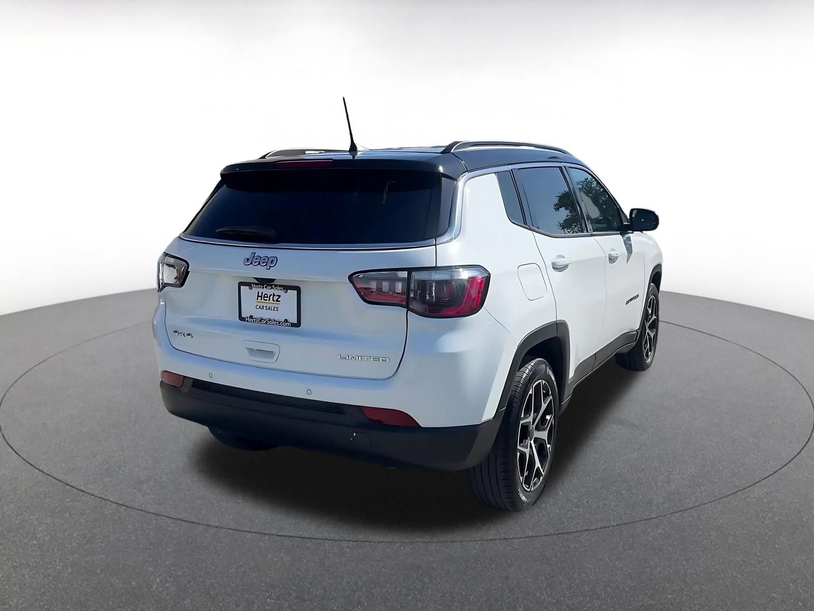 Thumbnail: 2025 Jeep Compass - 15