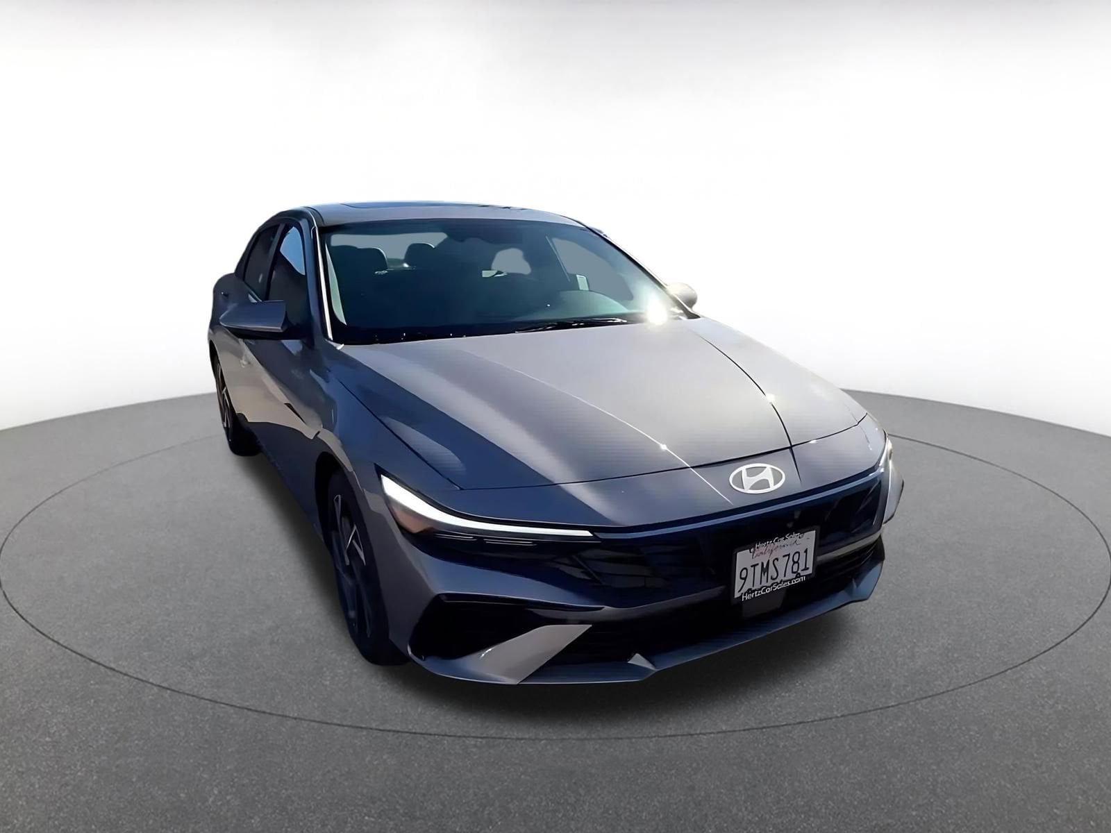 Thumbnail: 2025 Hyundai Elantra - 3