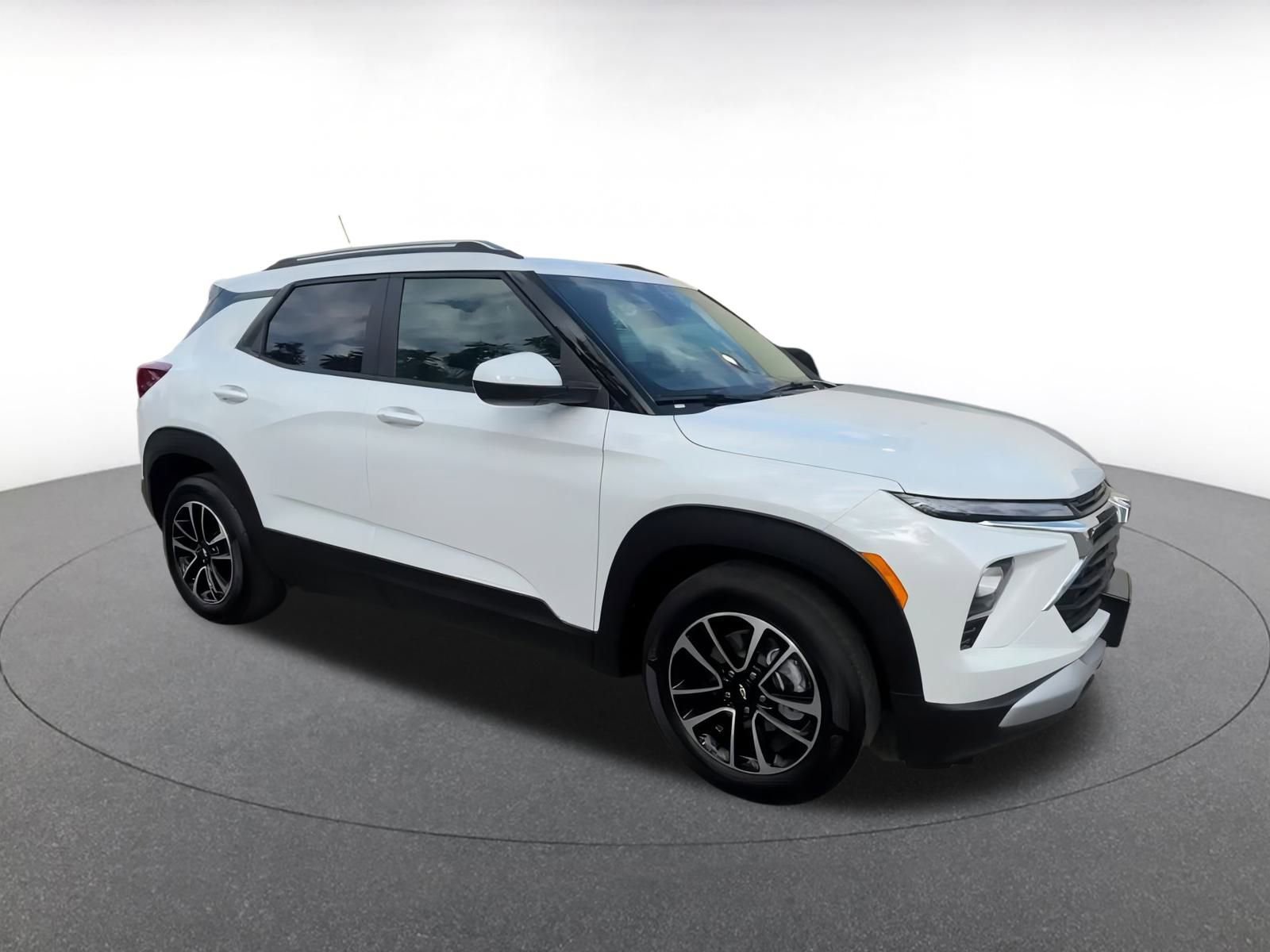 Thumbnail: 2025 Chevrolet TrailBlazer - 2