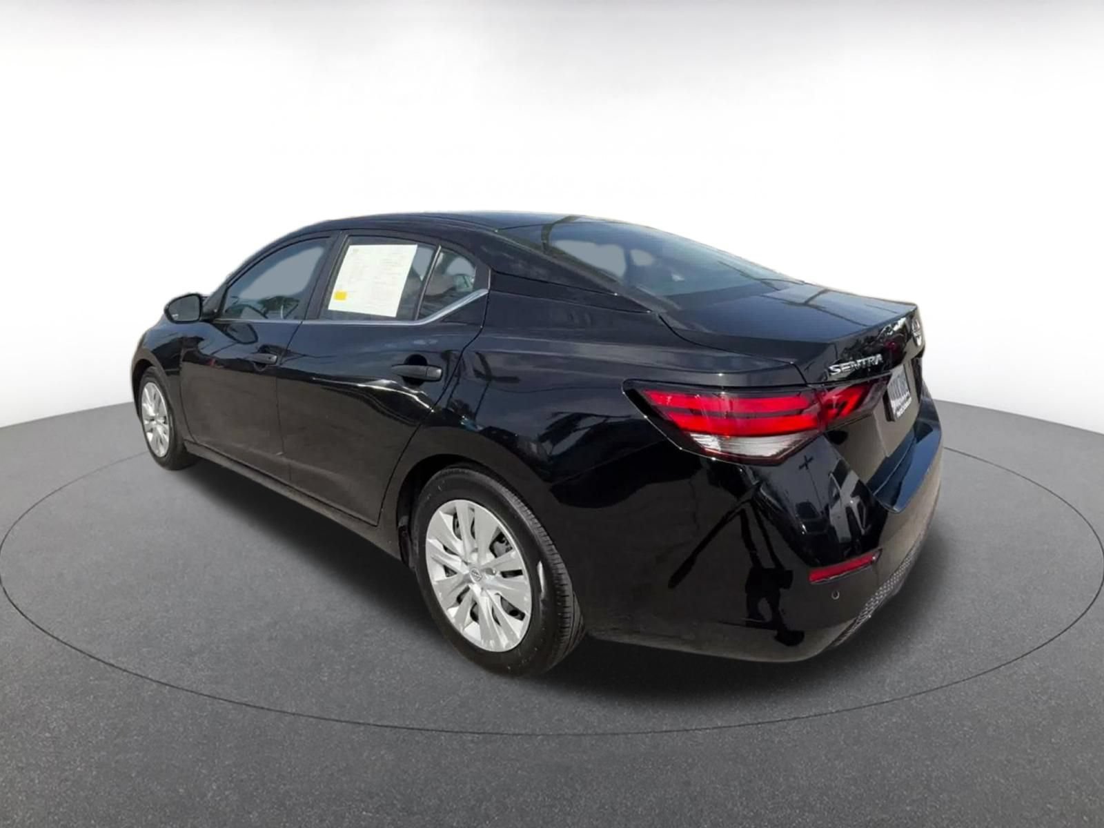 Thumbnail: 2025 Nissan Sentra - 8