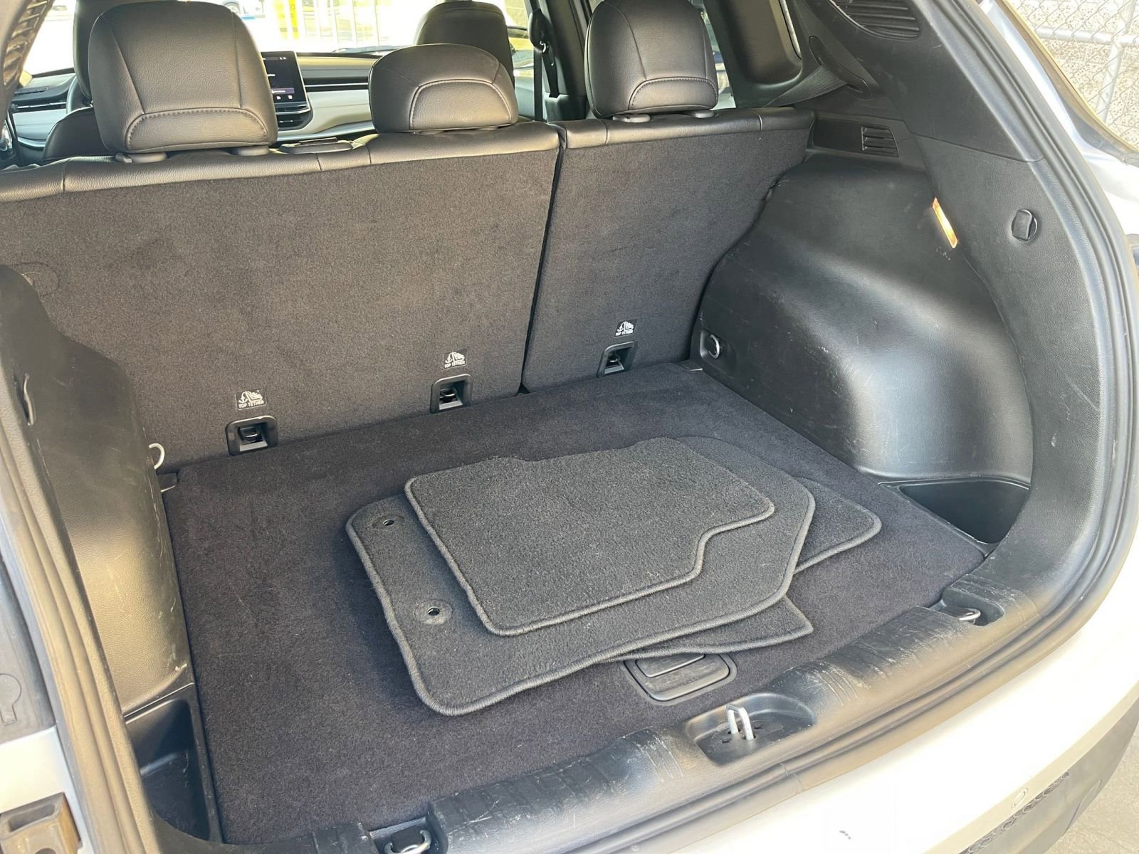 Thumbnail: 2025 Jeep Compass - 32