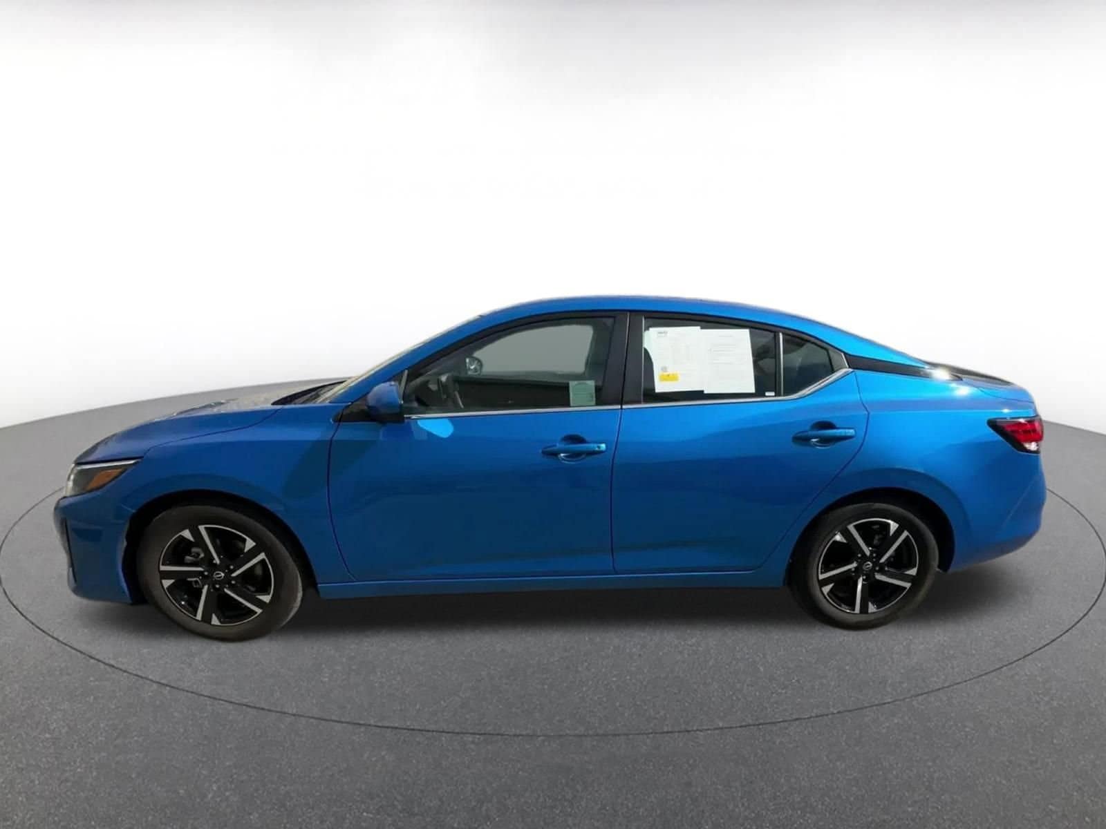 Thumbnail: 2025 Nissan Sentra - 9