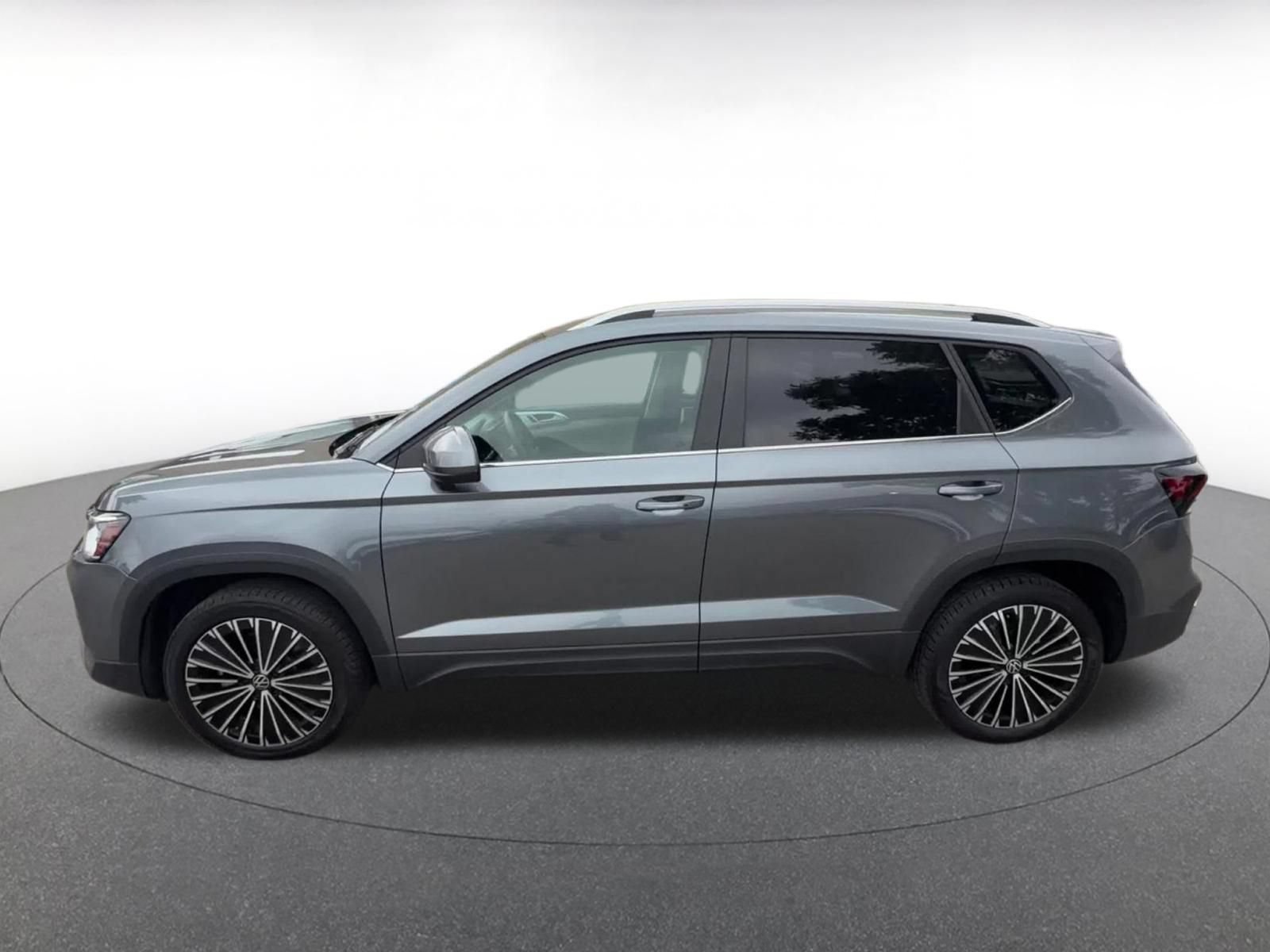 Thumbnail: 2025 Volkswagen Taos - 9