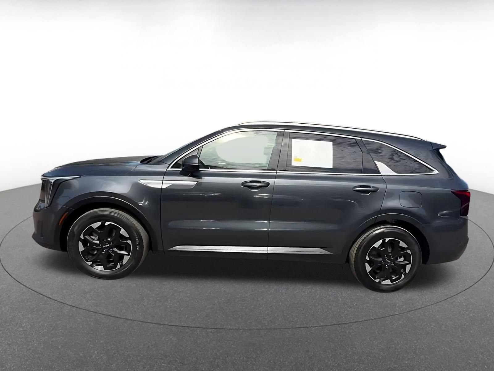 Thumbnail: 2024 Kia Sorento - 8