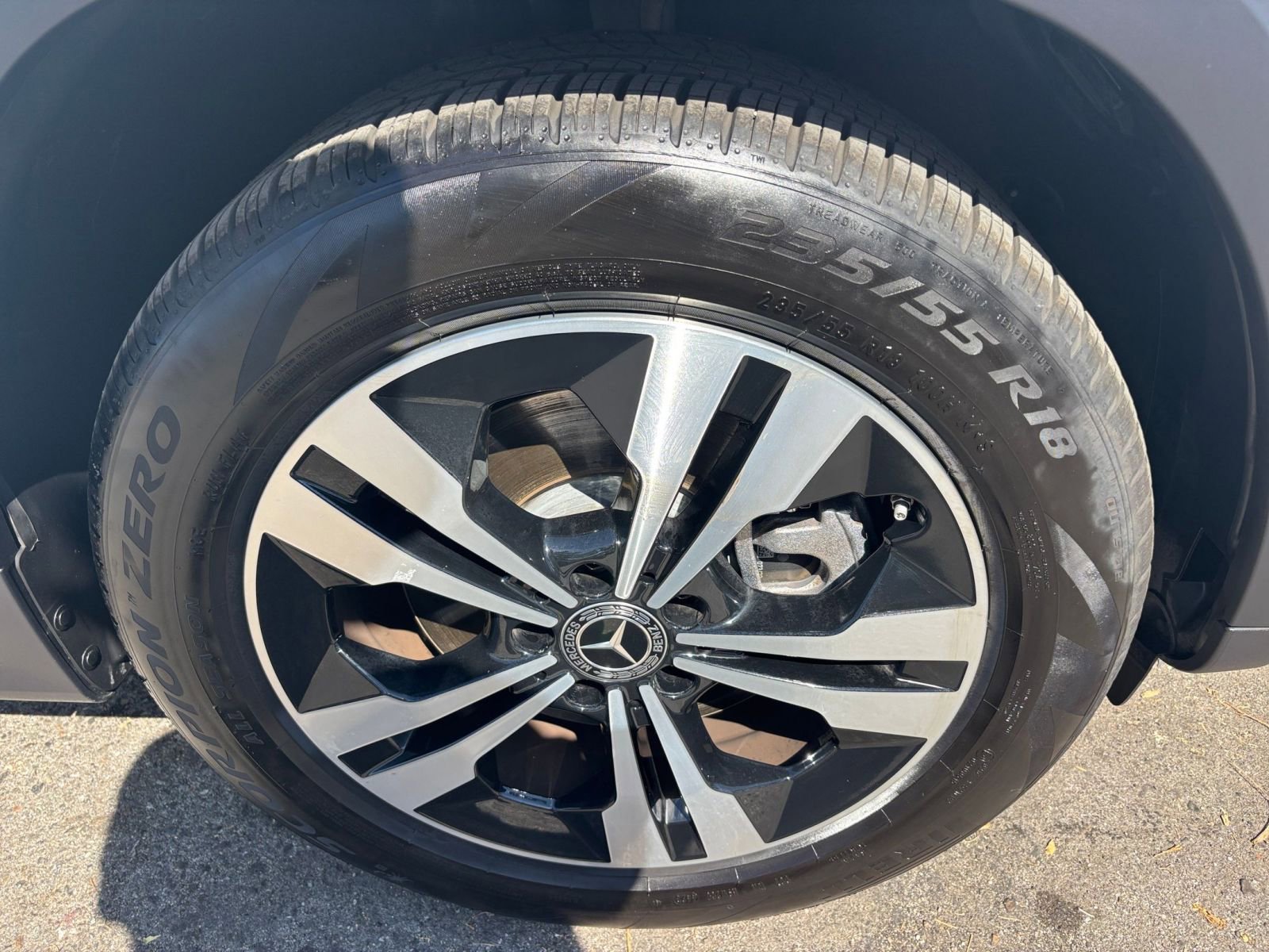 Thumbnail: 2024 Mercedes-Benz GLB - 30