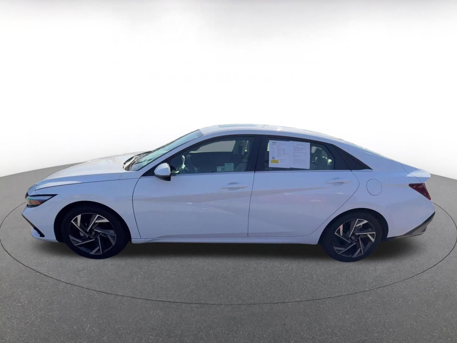 Thumbnail: 2025 Hyundai Elantra - 9