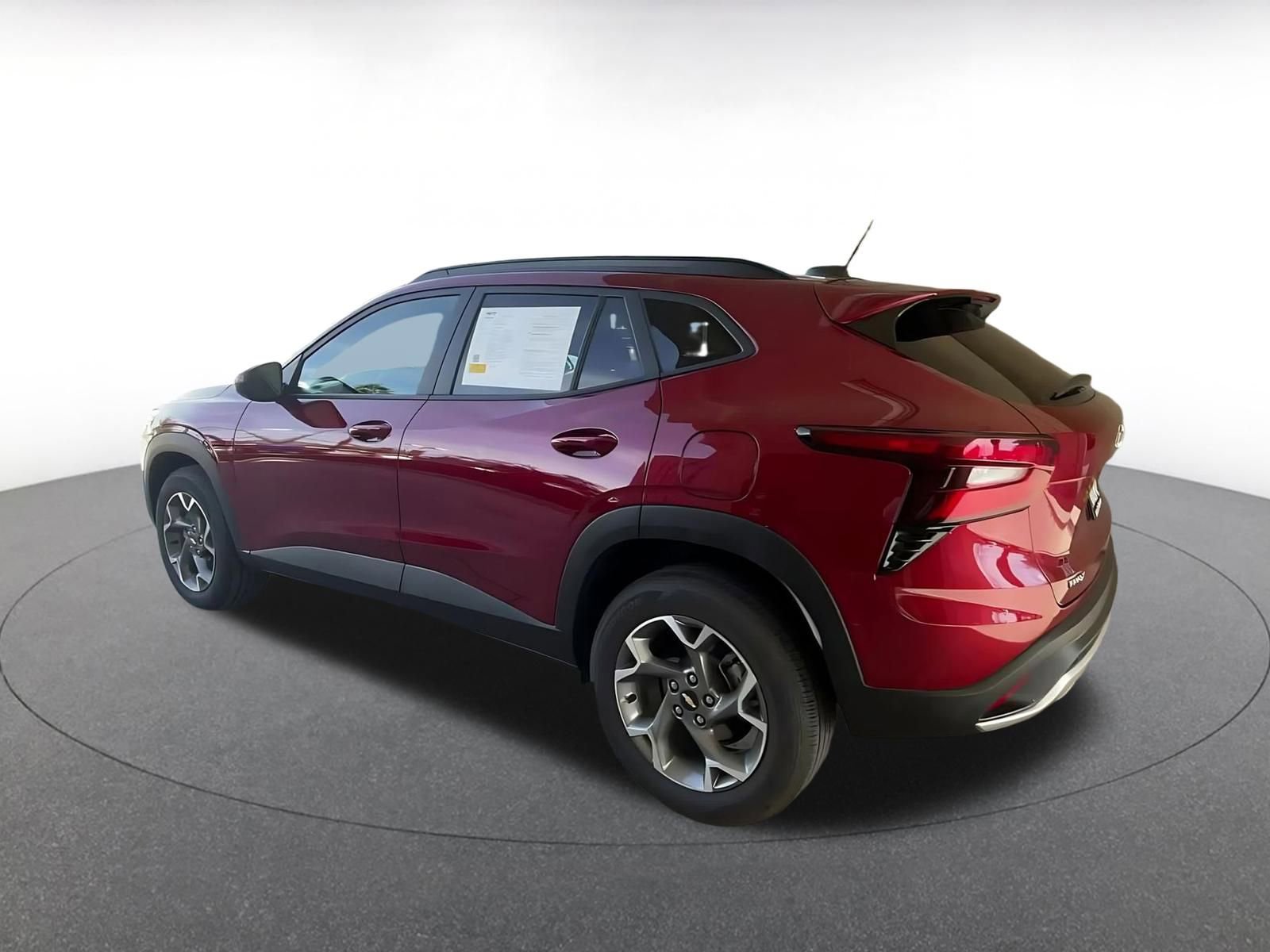 Thumbnail: 2025 Chevrolet Trax - 9