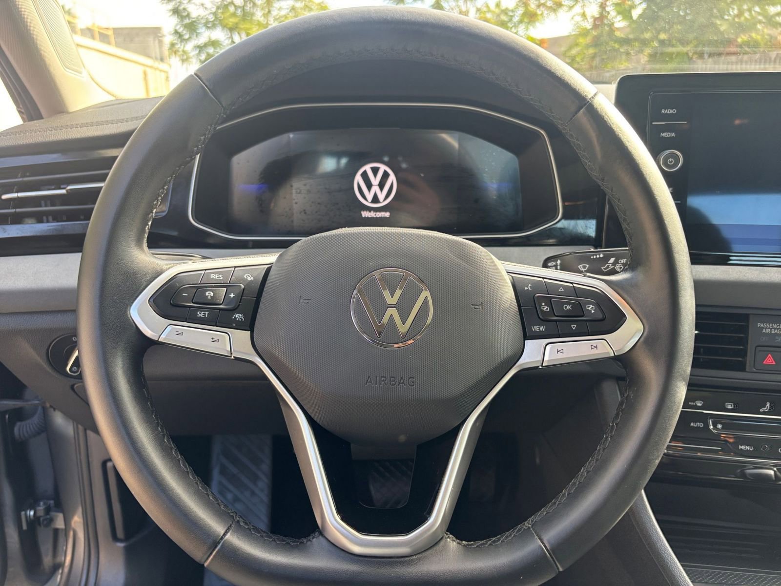 Thumbnail: 2025 Volkswagen Jetta - 28