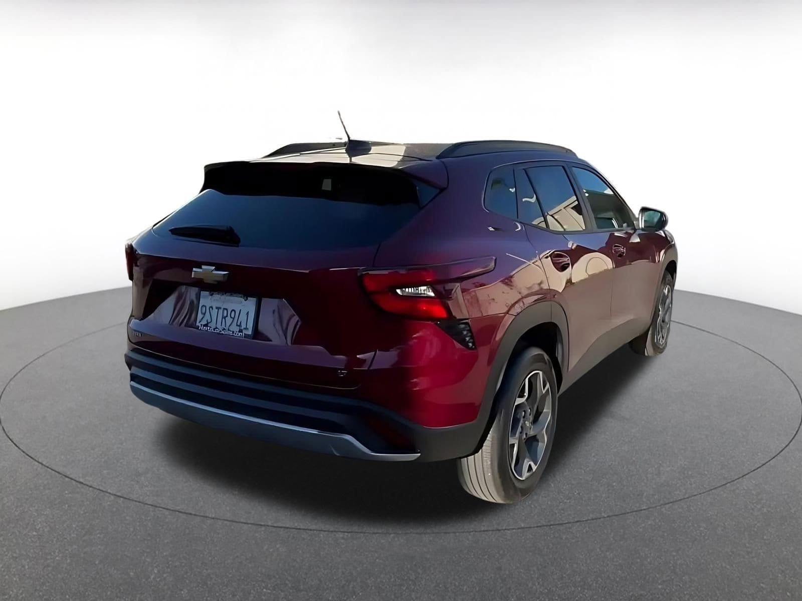 Thumbnail: 2025 Chevrolet Trax - 14