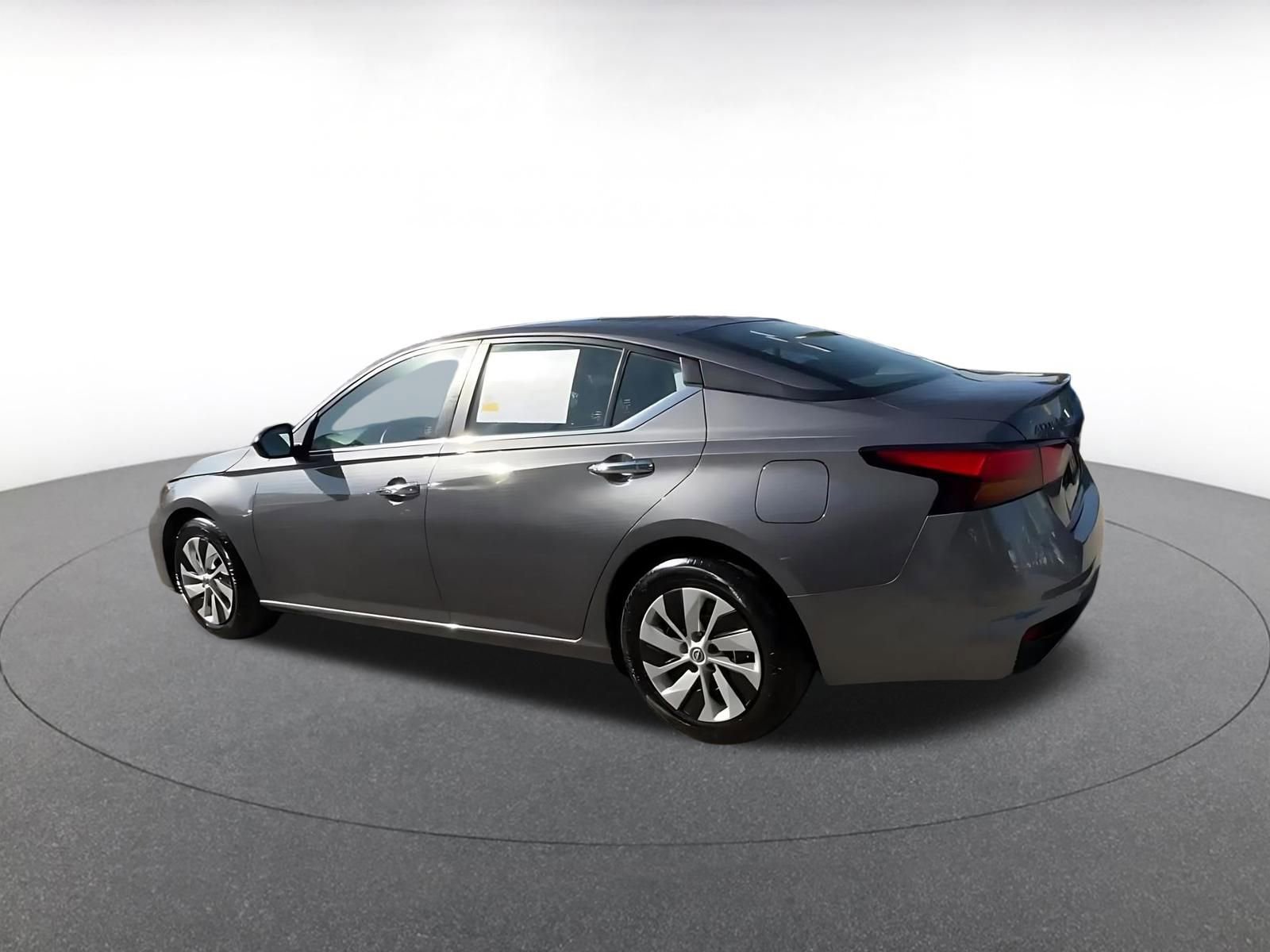 Thumbnail: 2024 Nissan Altima - 10