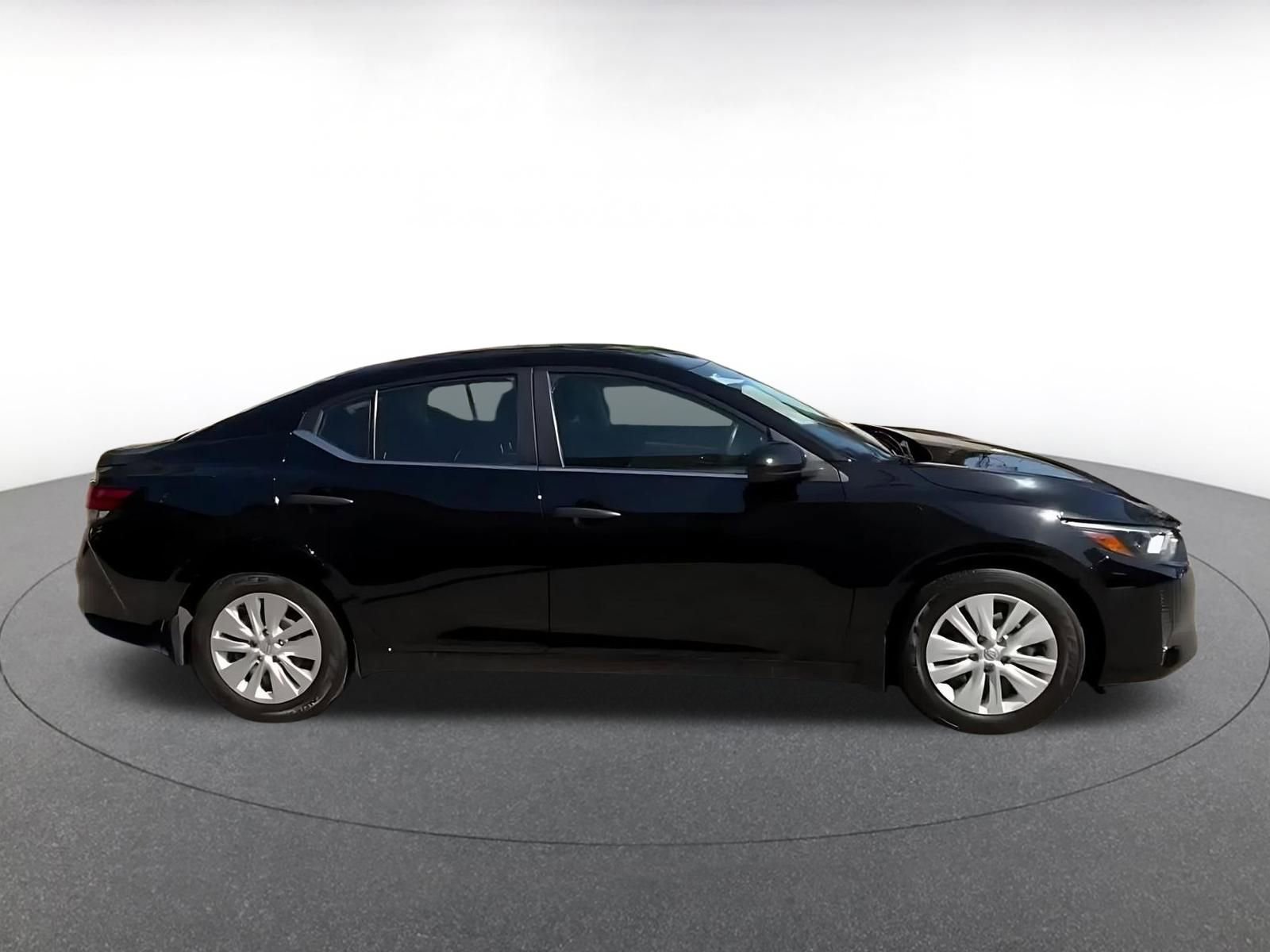 Thumbnail: 2024 Nissan Sentra - 16