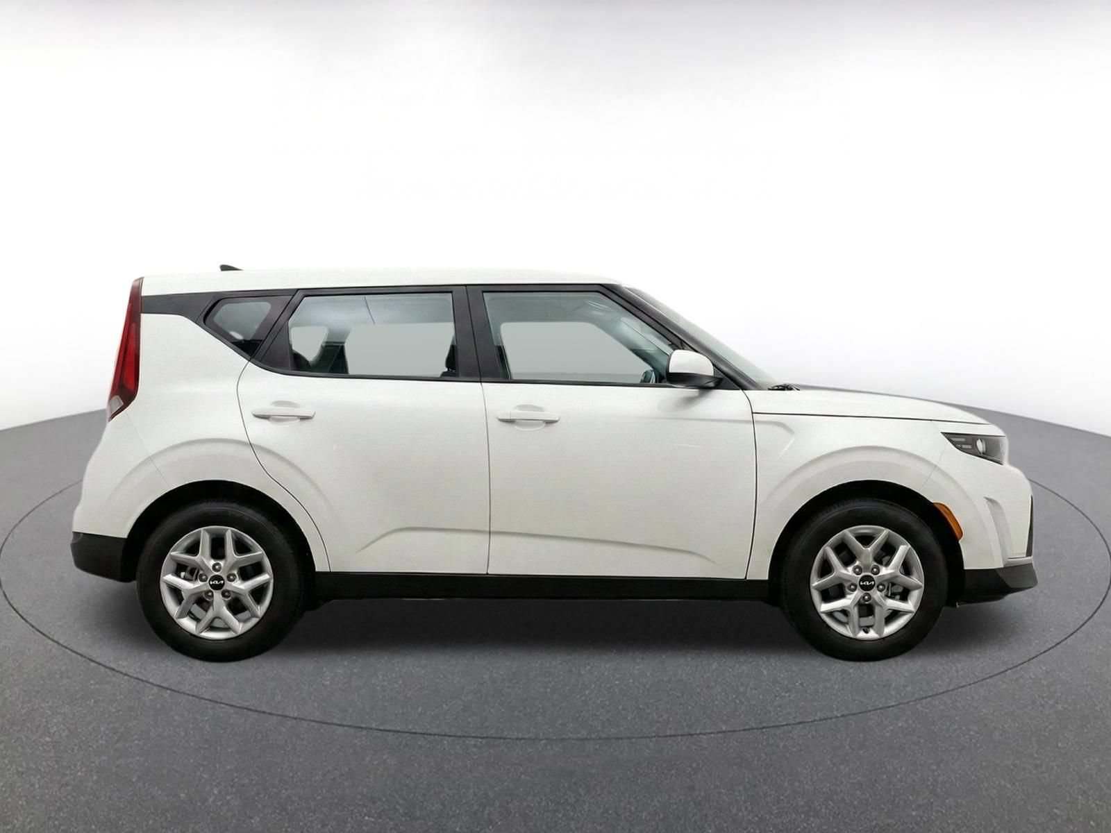 Thumbnail: 2025 Kia Soul - 10