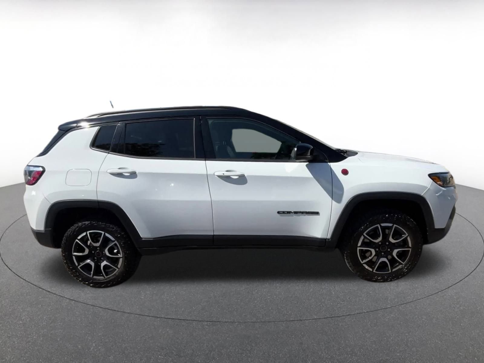 Thumbnail: 2025 Jeep Compass - 16
