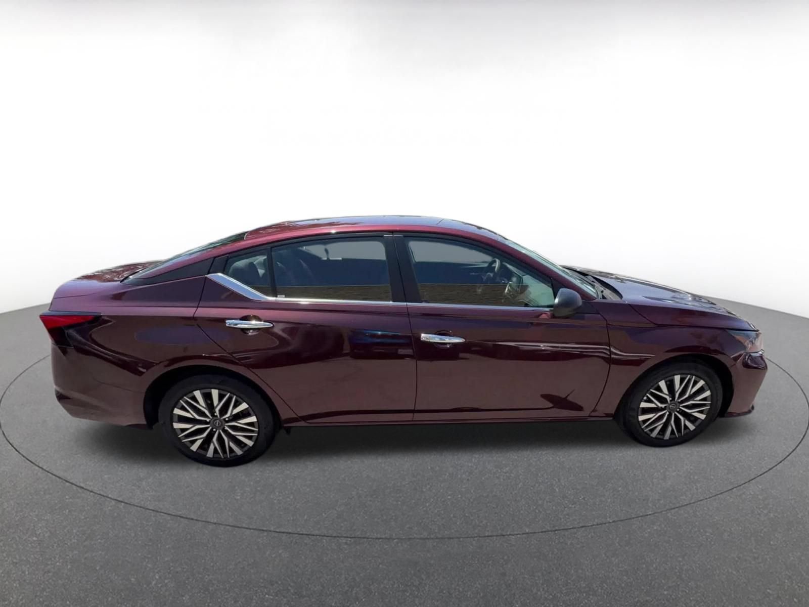 Thumbnail: 2025 Nissan Altima - 16