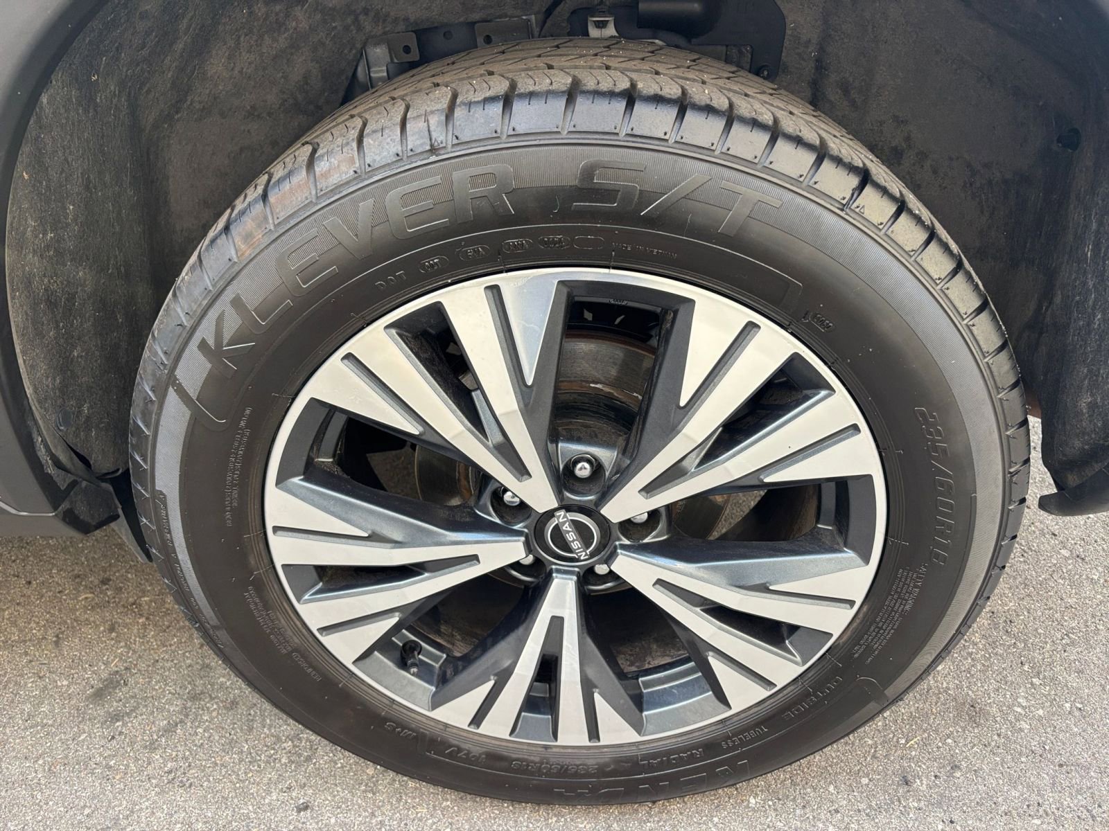 Thumbnail: 2023 Nissan Rogue - 31