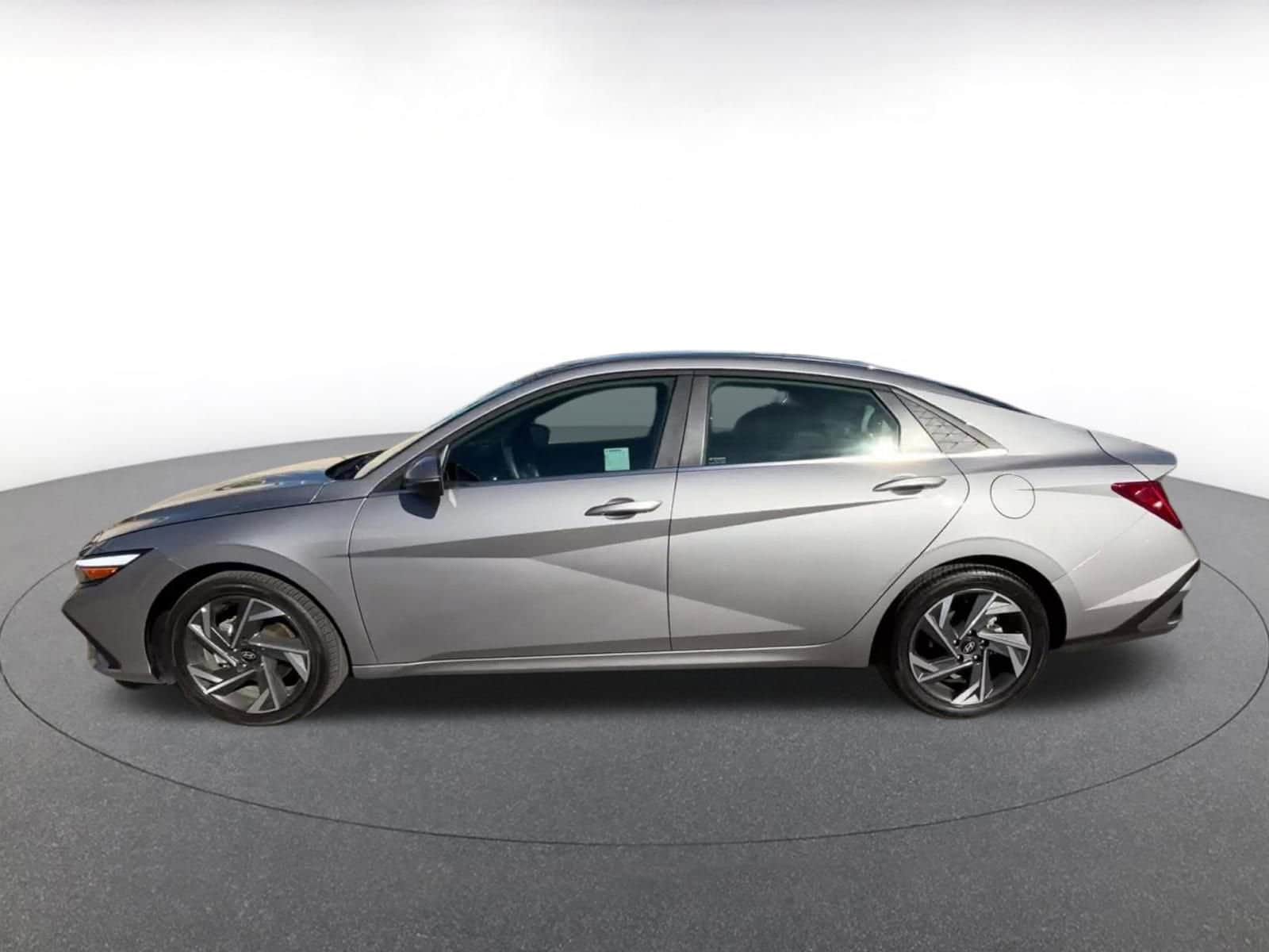 Thumbnail: 2025 Hyundai Elantra - 9