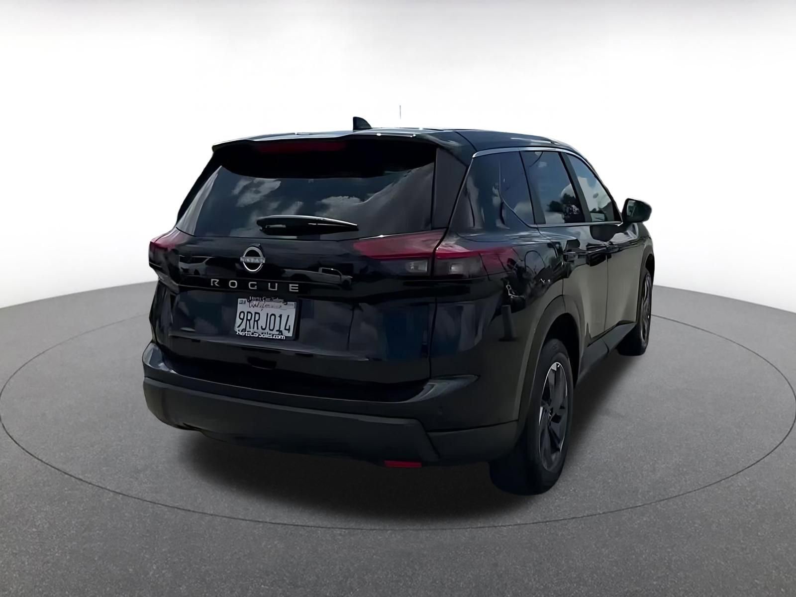 Thumbnail: 2025 Nissan Rogue - 15