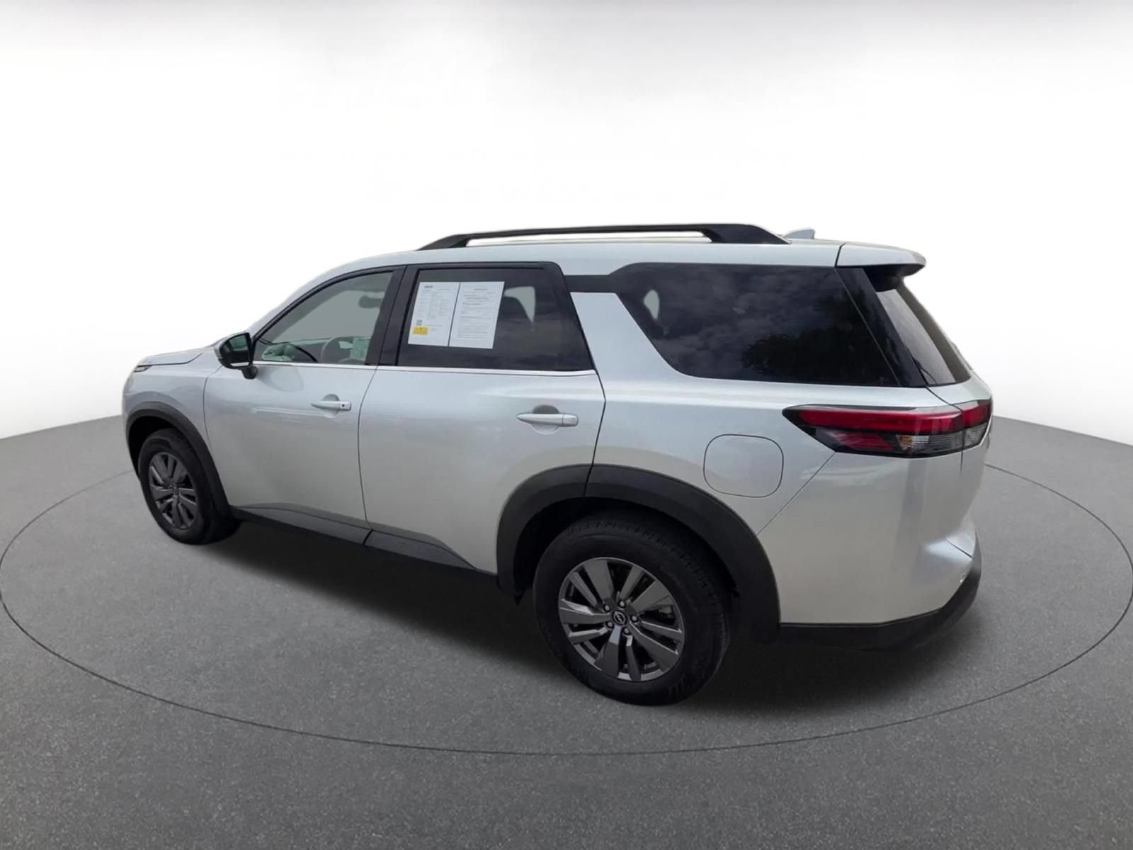 Thumbnail: 2025 Nissan Pathfinder - 10