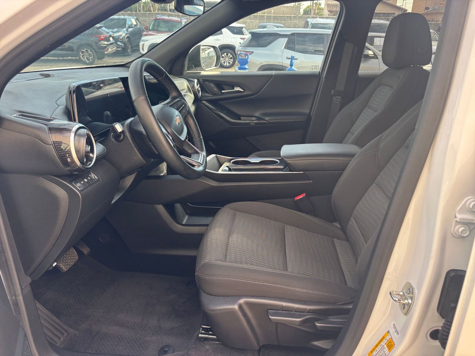 Thumbnail: 2025 Chevrolet Equinox - 27