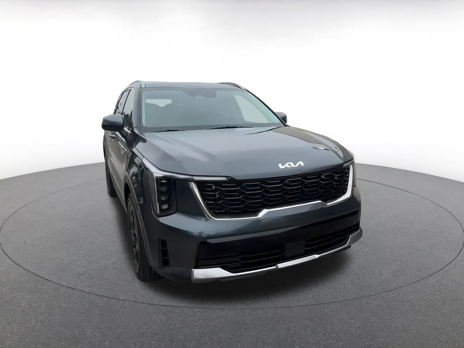 Thumbnail: 2024 Kia Sorento - 3
