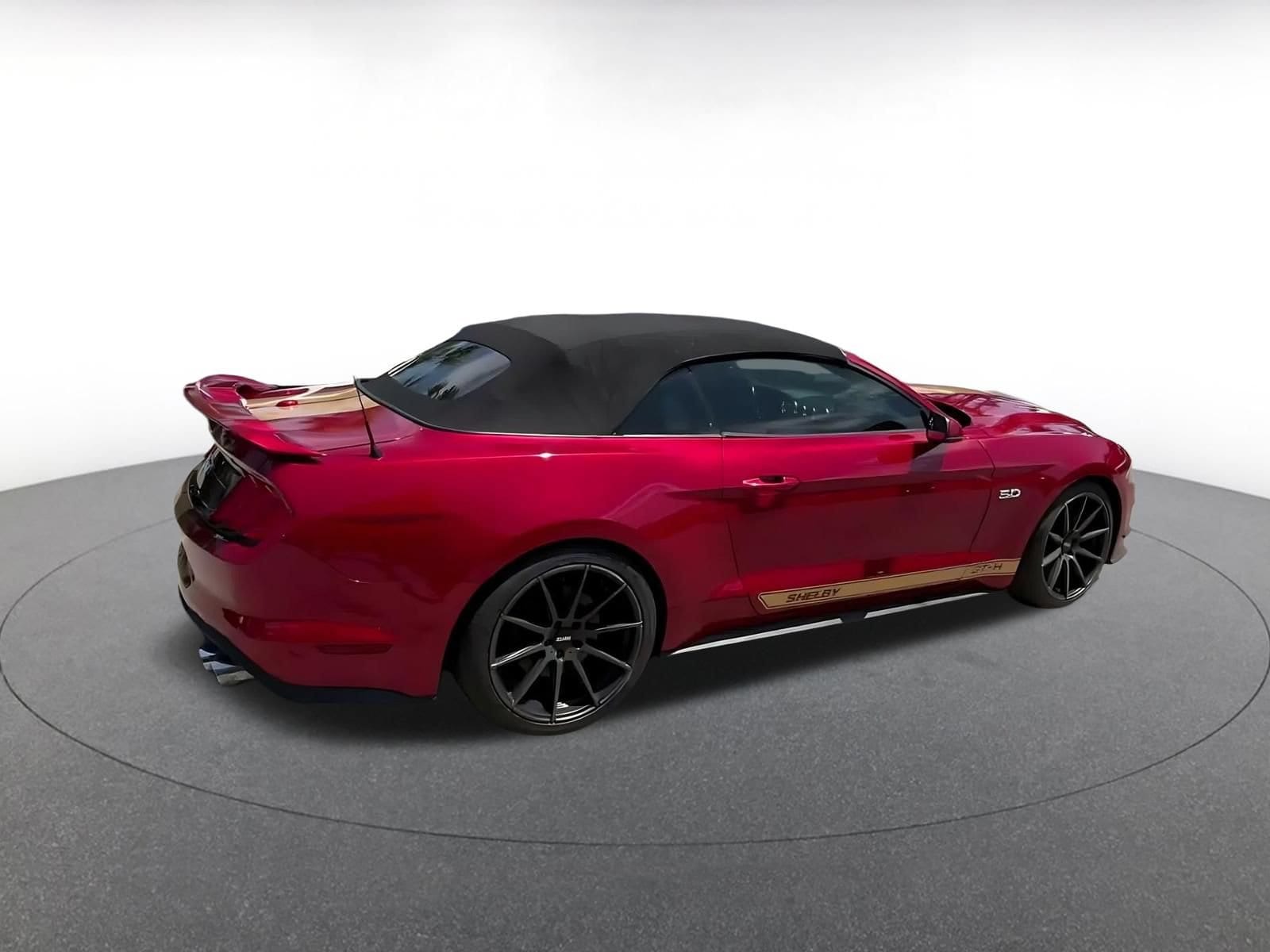 Thumbnail: 2022 Ford Mustang - 11