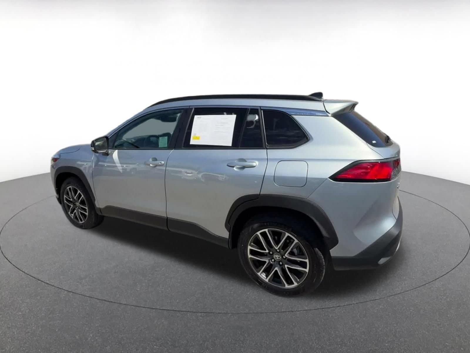 Thumbnail: 2026 Toyota Corolla Cross - 9