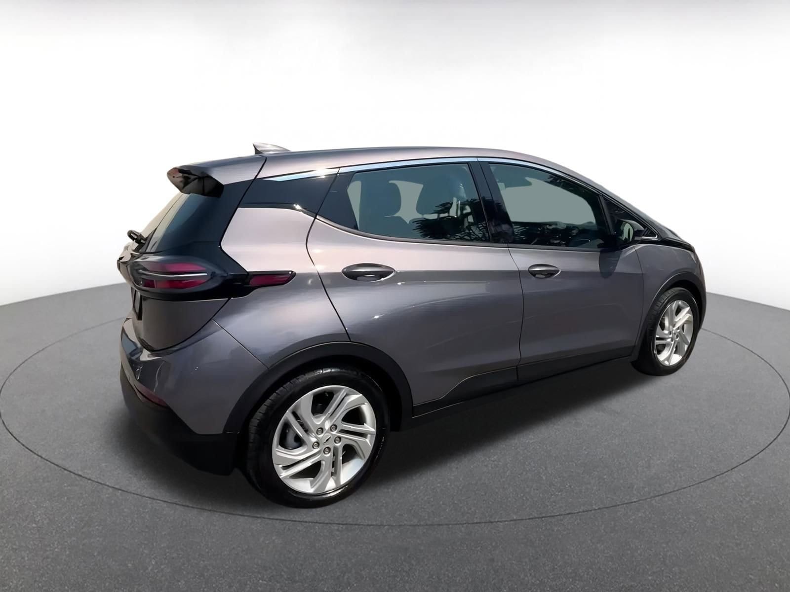 Thumbnail: 2023 Chevrolet Bolt EV - 15