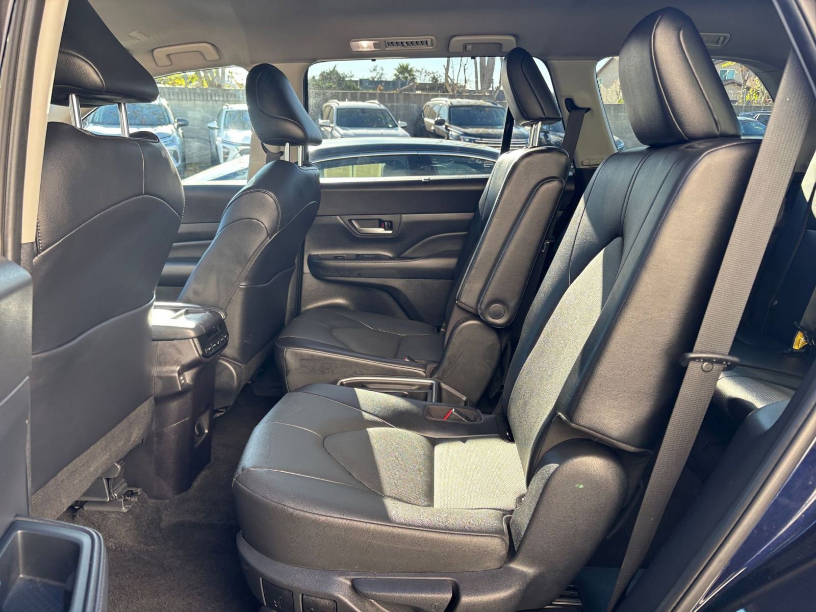 Thumbnail: 2025 Toyota Grand Highlander - 27