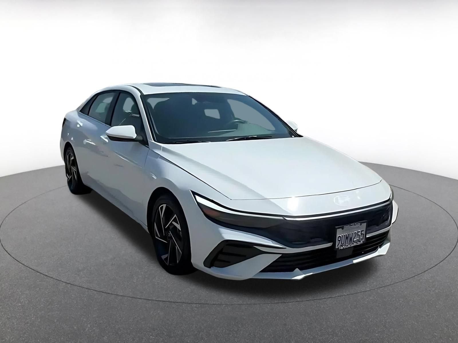 Thumbnail: 2025 Hyundai Elantra - 3
