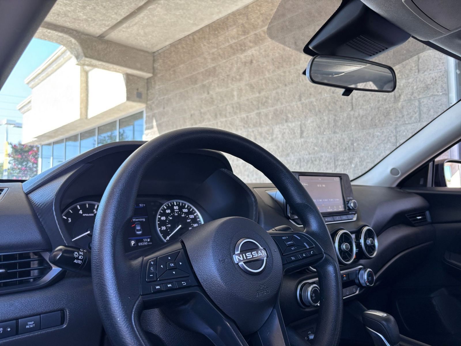 Thumbnail: 2024 Nissan Sentra - 32