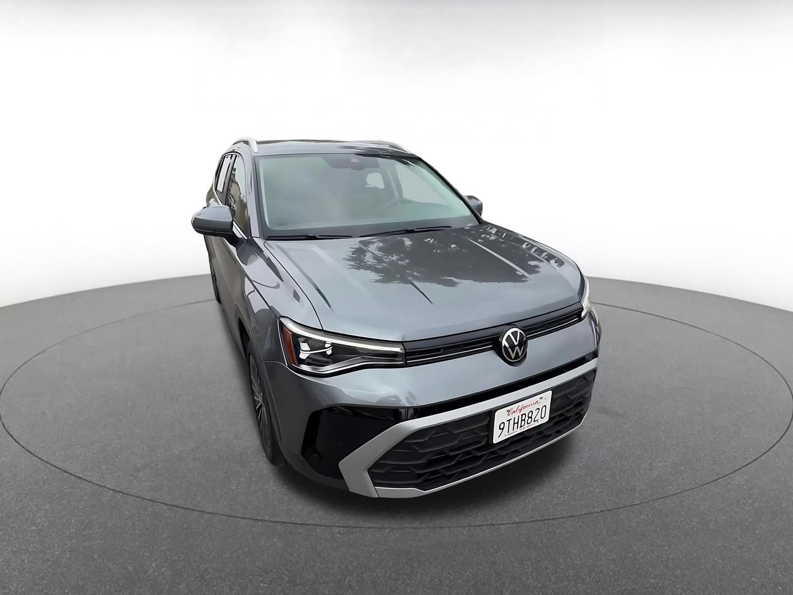 Thumbnail: 2025 Volkswagen Taos - 3