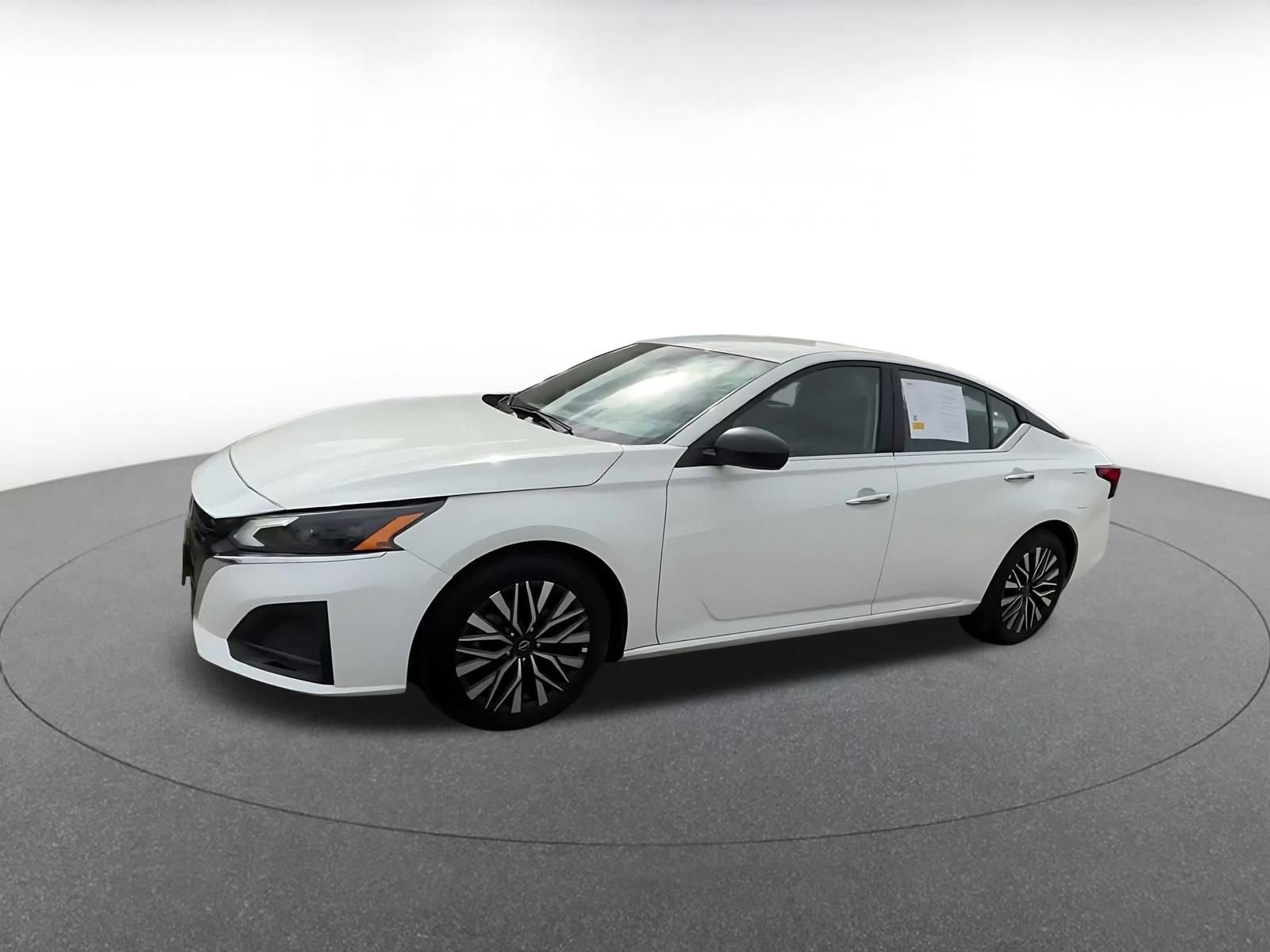 Thumbnail: 2025 Nissan Altima - 8