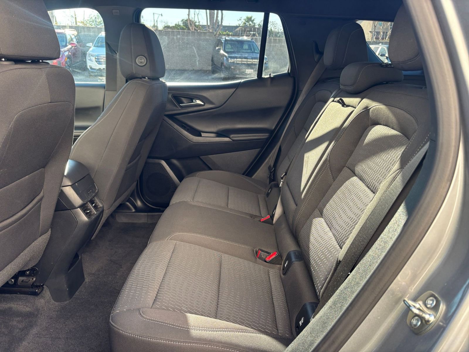 Thumbnail: 2025 Chevrolet Equinox - 25