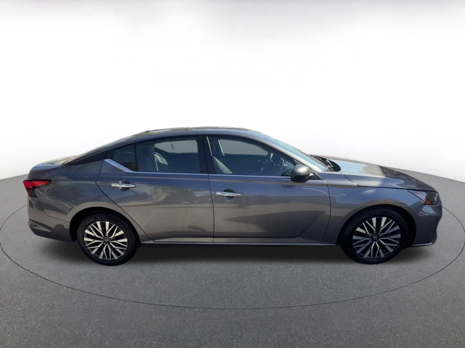 Thumbnail: 2025 Nissan Altima - 16