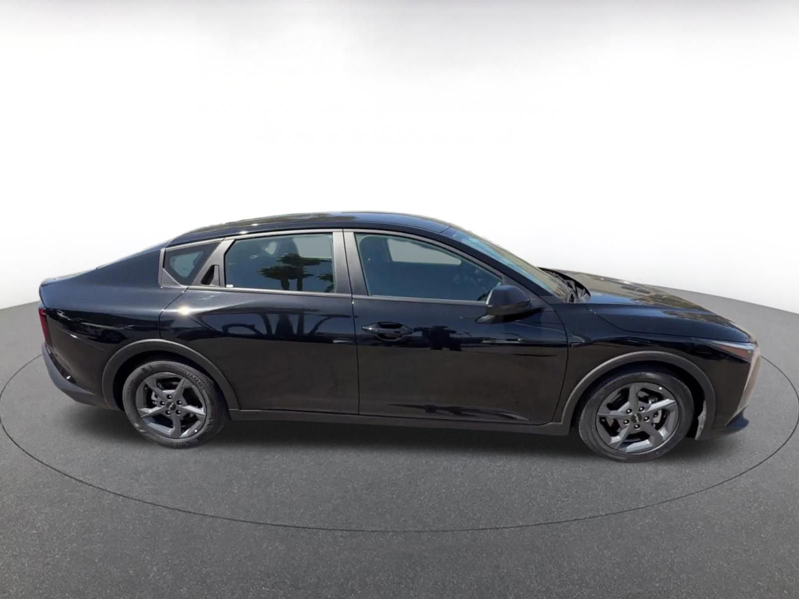 Thumbnail: 2025 Kia K4 - 16