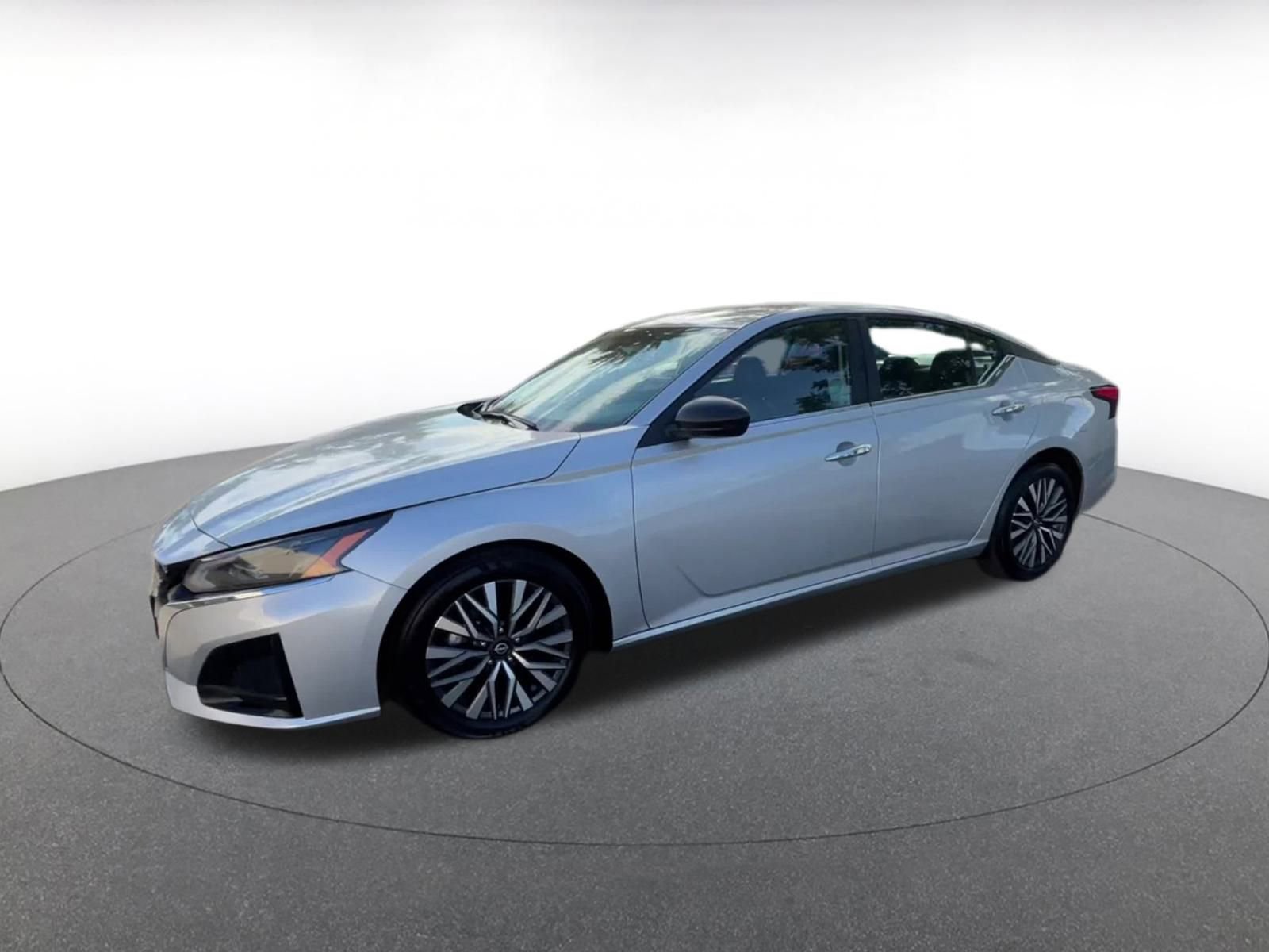 Thumbnail: 2024 Nissan Altima - 8