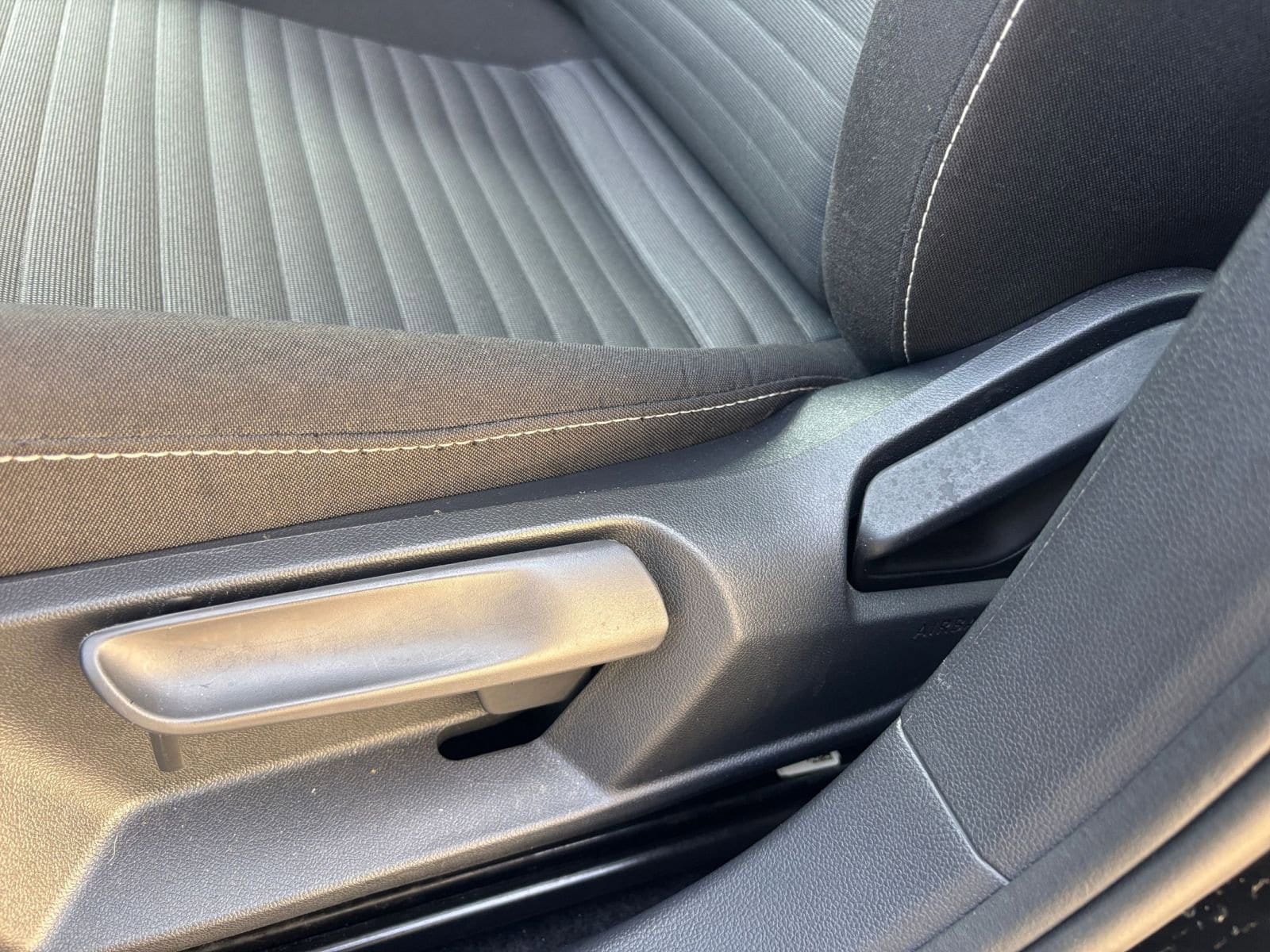 Thumbnail: 2025 Volkswagen Jetta - 23