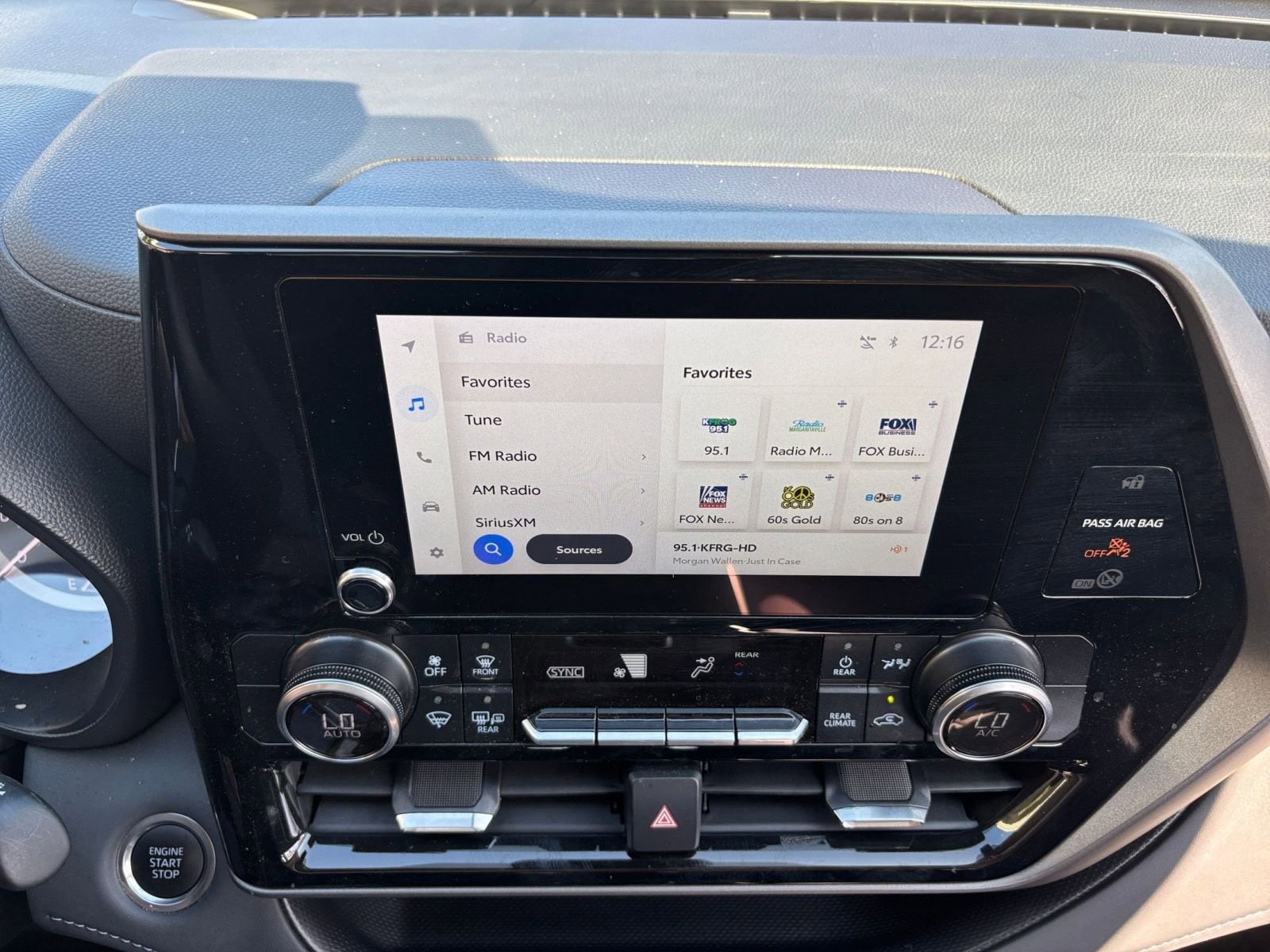 Thumbnail: 2025 Toyota Highlander - 22