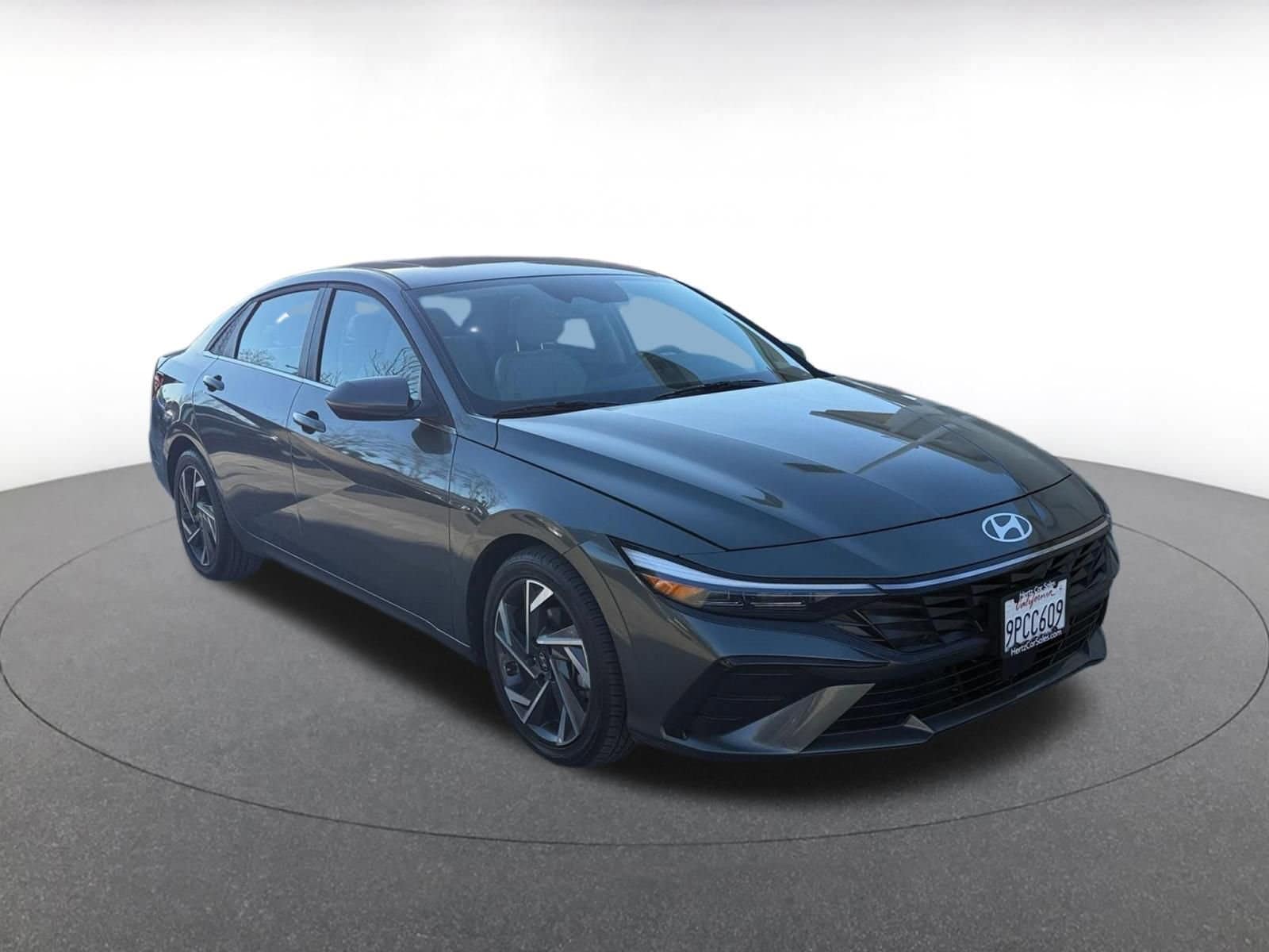 Thumbnail: 2025 Hyundai Elantra - 1