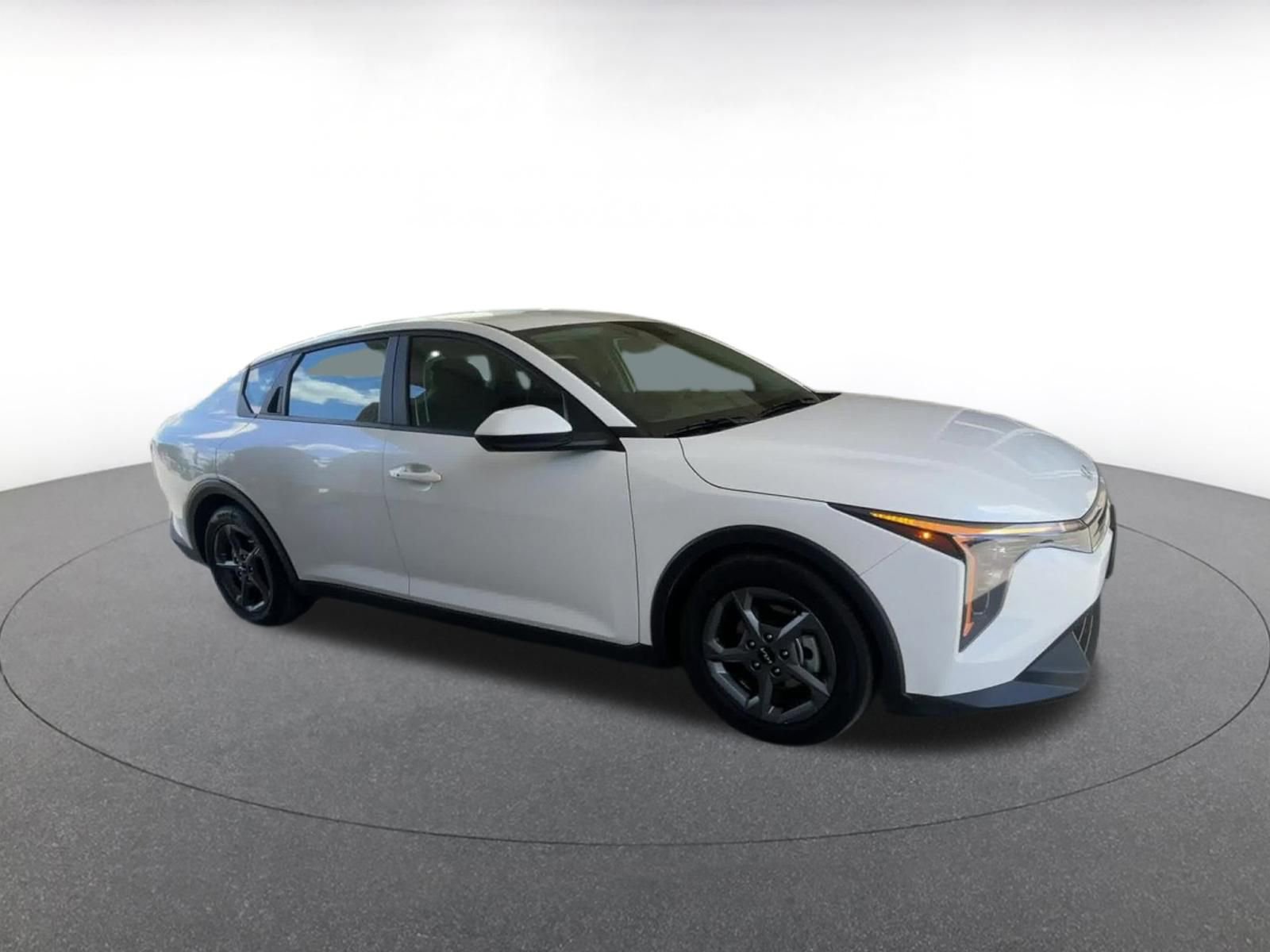 Thumbnail: 2025 Kia K4 - 2