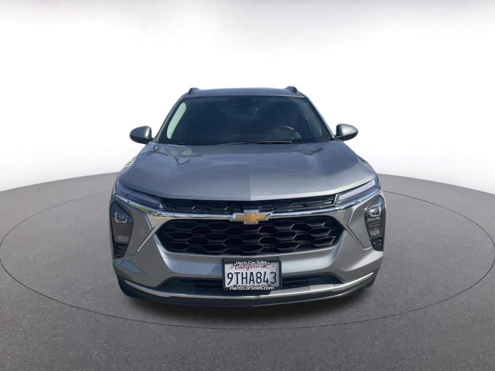 Thumbnail: 2025 Chevrolet Trax - 3
