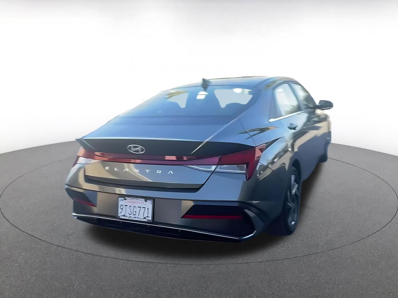 Thumbnail: 2025 Hyundai Elantra - 14