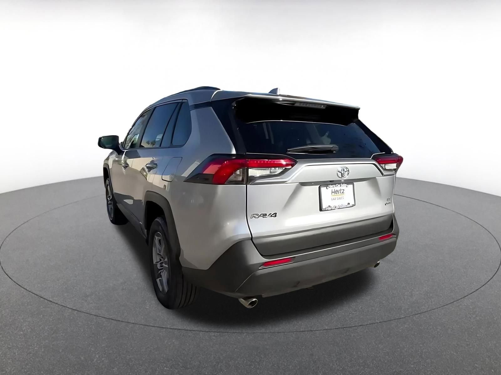 Thumbnail: 2025 Toyota RAV4 - 11